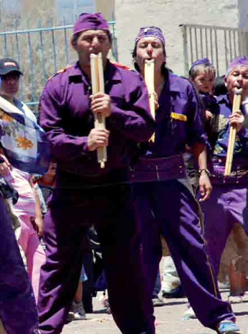 SE OYE EL CANTO DE LAS MULTITUDES Romancero de Andacollo de Manuel A. Villaseca                                 Por Arturo Volantines